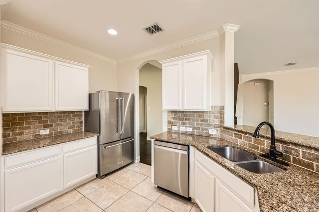 1017 Oarlock Drive, Crowley, TX 76036
