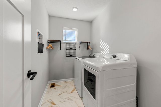 10244 Birchwood Circle, Victoria, MN 55318