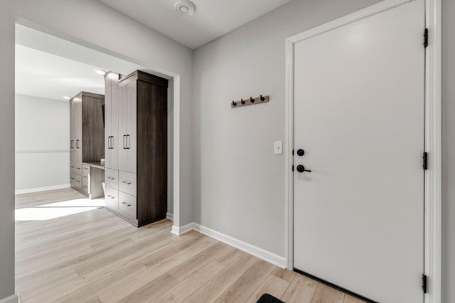 10244 Birchwood Circle, Victoria, MN 55318