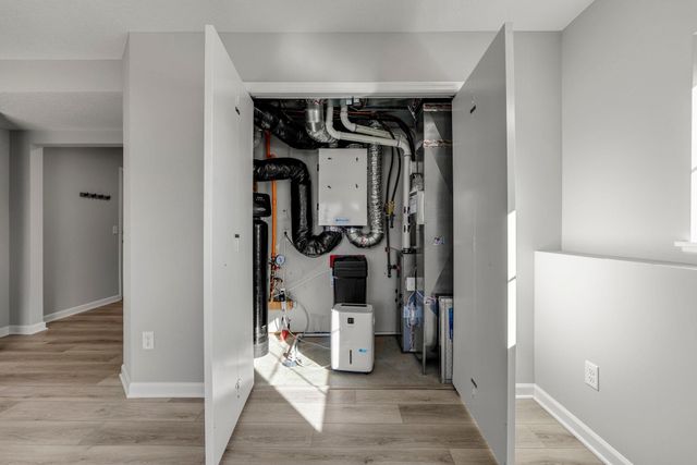 10244 Birchwood Circle, Victoria, MN 55318