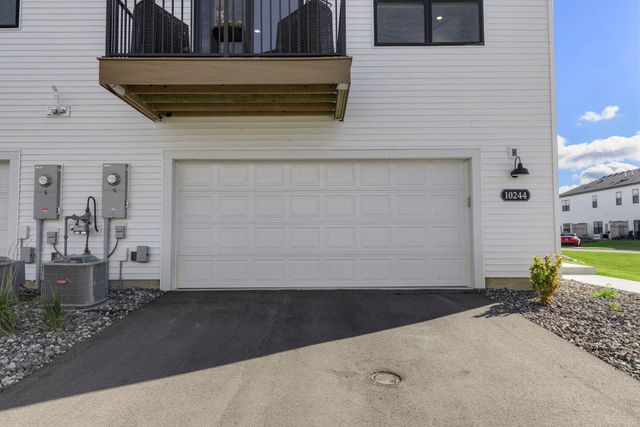 10244 Birchwood Circle, Victoria, MN 55318