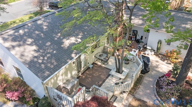 113 Flintlock Dr, Chester, VA 23834