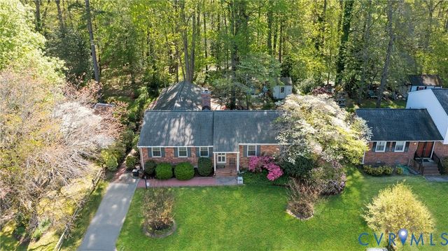 113 Flintlock Dr, Chester, VA 23834