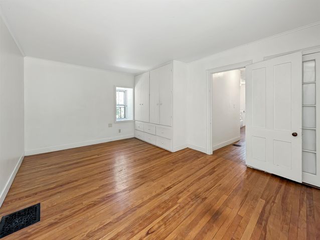 412 Western Avenue, Brattleboro, VT 05301
