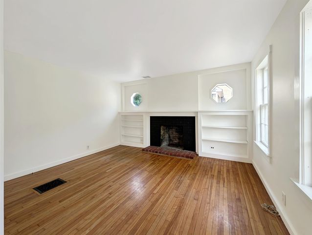 412 Western Avenue, Brattleboro, VT 05301