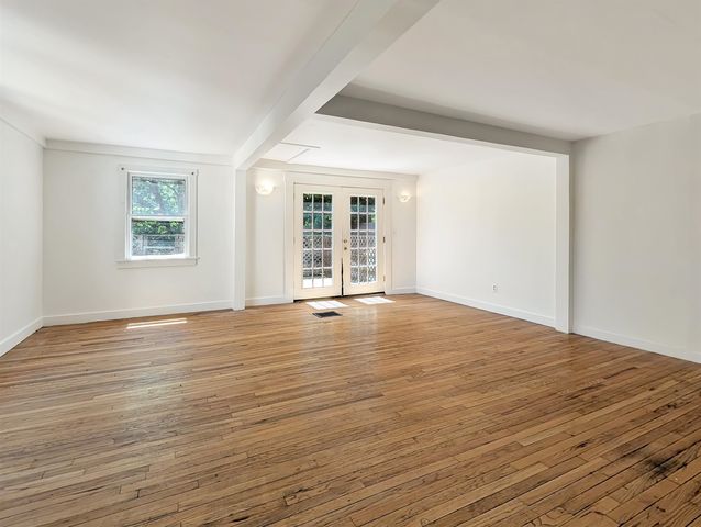412 Western Avenue, Brattleboro, VT 05301