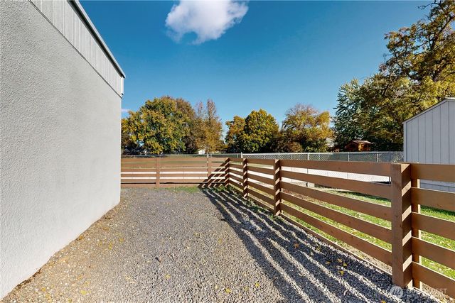 995 Hobson Street, Walla Walla, WA 99362