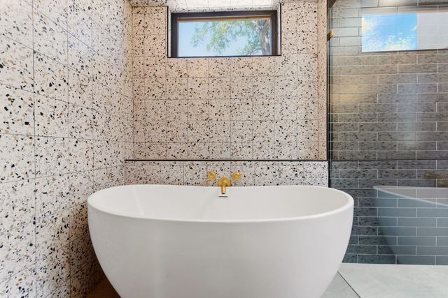 808 Parkland Circle SE, Albuquerque, NM 87108