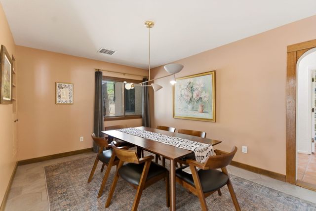 808 Parkland Circle SE, Albuquerque, NM 87108