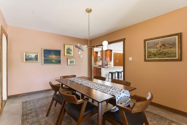 808 Parkland Circle SE, Albuquerque, NM 87108