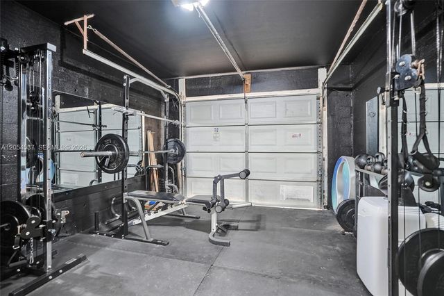 3946 NW 1st Dr, Deerfield Beach, FL 33442