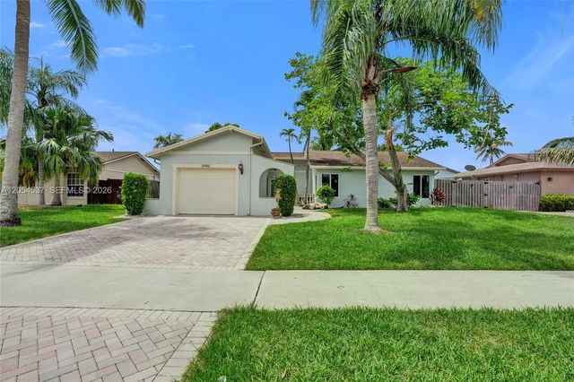3946 NW 1st Dr, Deerfield Beach, FL 33442