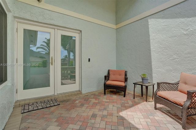 3946 NW 1st Dr, Deerfield Beach, FL 33442