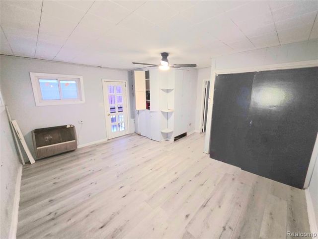 12083 Stahelin Avenue, Detroit, MI 48228