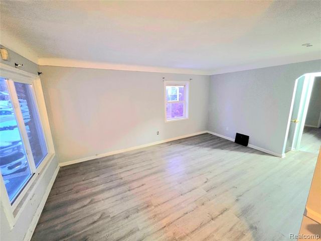 12083 Stahelin Avenue, Detroit, MI 48228