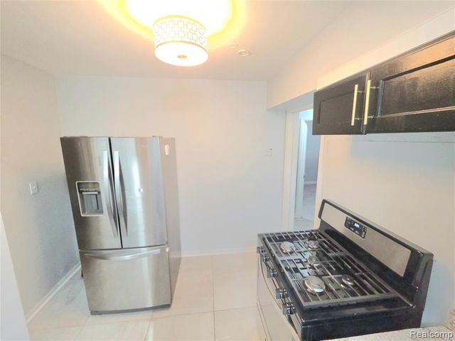 12083 Stahelin Avenue, Detroit, MI 48228