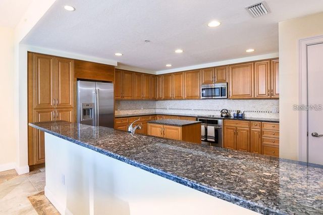 611 RIVIERA DUNES WAY 604, Palmetto, FL 34221