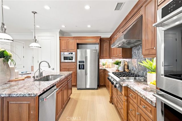 73 Cortland, Irvine, CA 92620