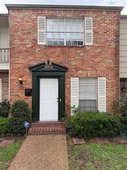 2039 Winrock Boulevard 158, Houston, TX 77057