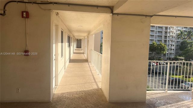 2901 S Palm Aire Dr 408, Pompano Beach, FL 33069