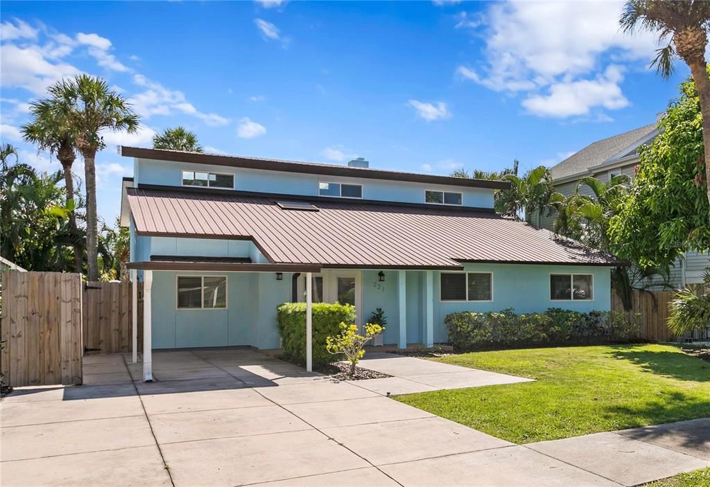 221 42ND AVENUE, St Pete Beach, FL 33706
