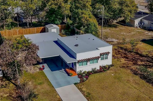 105 W GOLF LINKS AVENUE, Eustis, FL 32726