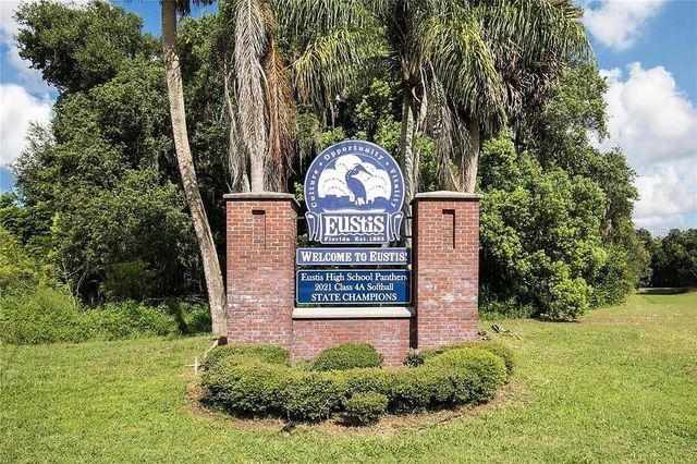 105 W GOLF LINKS AVENUE, Eustis, FL 32726