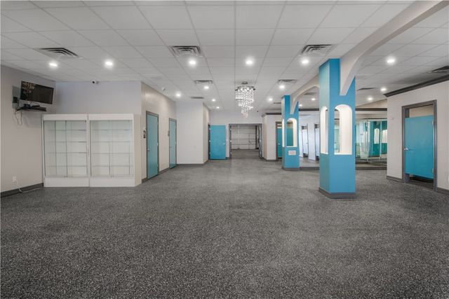 417 E Avenue B, Robstown, TX 78380