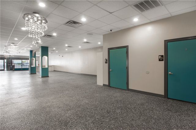 417 E Avenue B, Robstown, TX 78380