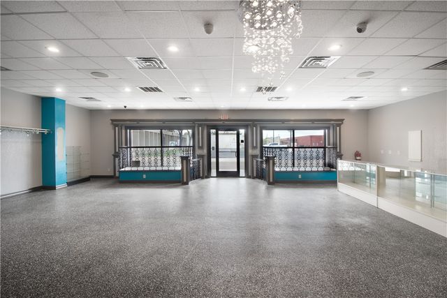 417 E Avenue B, Robstown, TX 78380