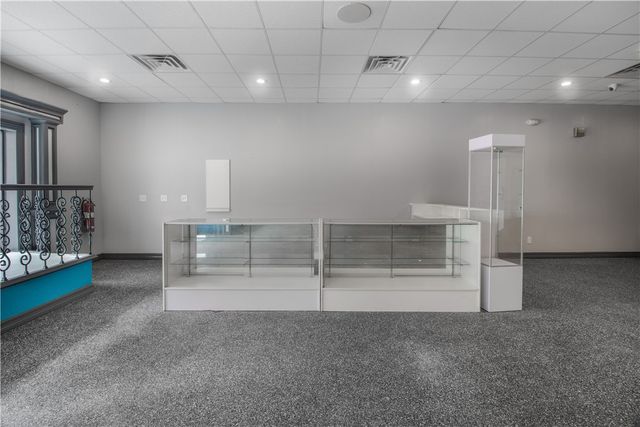 417 E Avenue B, Robstown, TX 78380