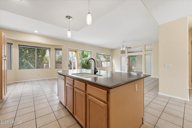 485 E RANCH Road, Gilbert, AZ 85296