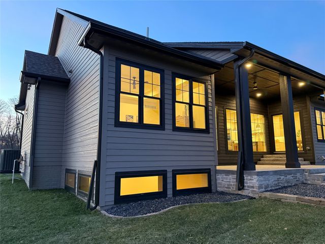 5317 174th Street, Waukee, IA 50263
