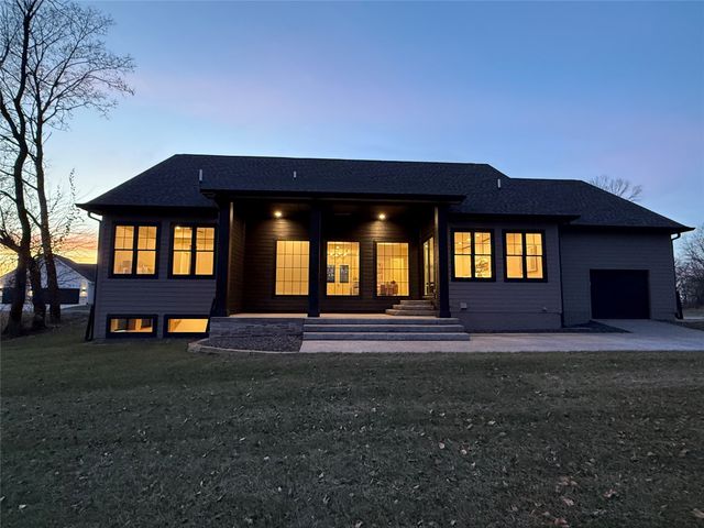 5317 174th Street, Waukee, IA 50263