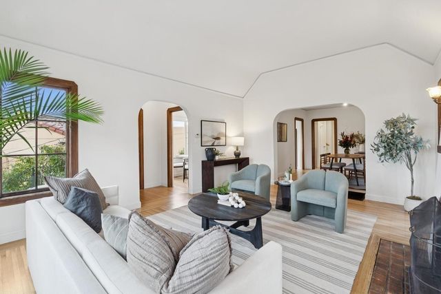 4107 Lyman Rd, Oakland, CA 94602