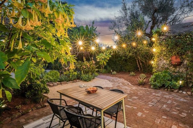 4107 Lyman Rd, Oakland, CA 94602