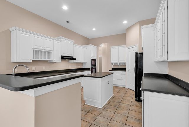 5606 Leatherleaf Dr., North Myrtle Beach, SC 29582