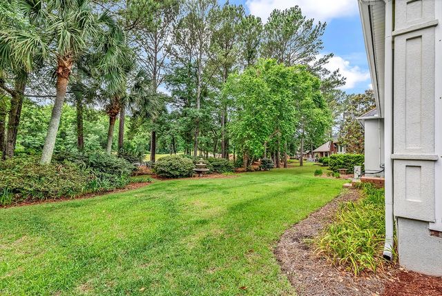 5606 Leatherleaf Dr., North Myrtle Beach, SC 29582