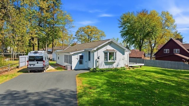 1 Brayton, Southwick, MA 01077
