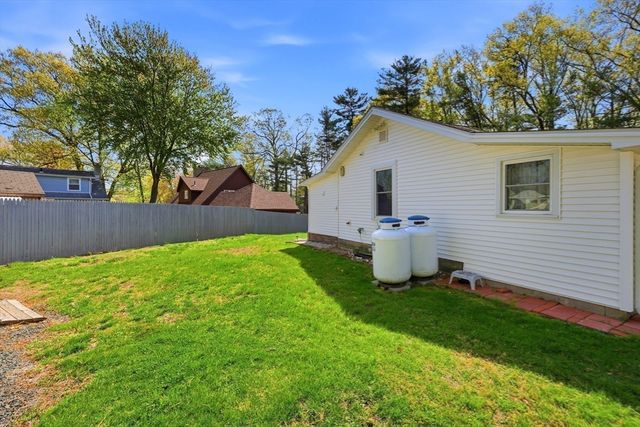 1 Brayton, Southwick, MA 01077