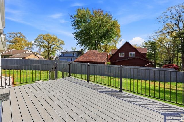1 Brayton, Southwick, MA 01077