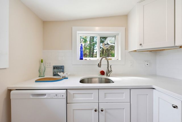 1 Brayton, Southwick, MA 01077