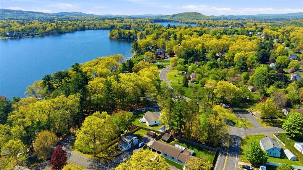 1 Brayton, Southwick, MA 01077