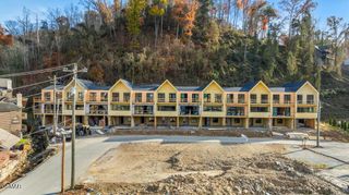 215 Circle Drive, Gatlinburg, TN 37738