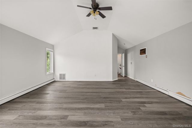 20 Hilltop Drive, Mount Sinai, NY 11766