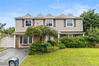 20 Hilltop Drive, Mount Sinai, NY 11766