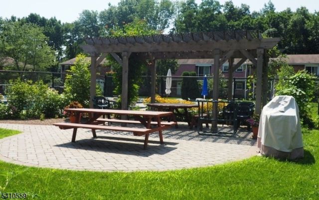 320 South St 1D, Morristown Town, NJ 07960