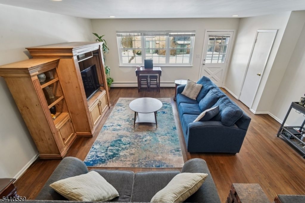 320 South St 1D, Morristown Town, NJ 07960