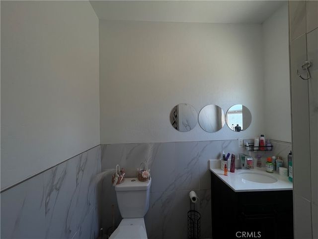 1012 Feliz Drive, Bakersfield, CA 93307