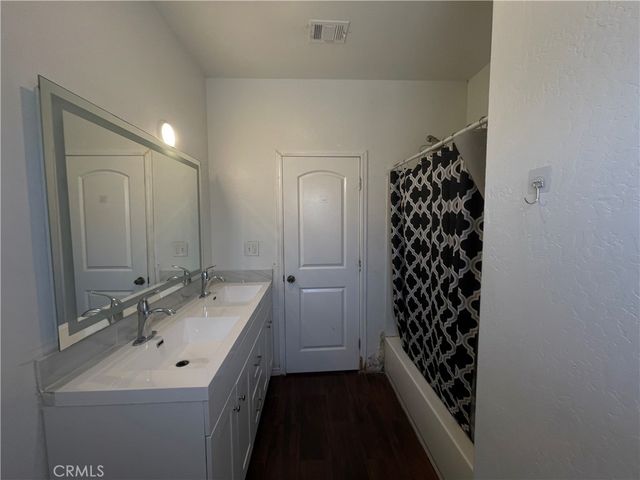 1012 Feliz Drive, Bakersfield, CA 93307